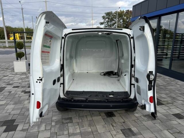 Білий Рено Інша, об'ємом двигуна 2.45 л та пробігом 83 тис. км за 10900 $, фото 3 на Automoto.ua