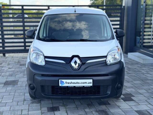 Білий Рено Інша, об'ємом двигуна 2.45 л та пробігом 39 тис. км за 9900 $, фото 1 на Automoto.ua