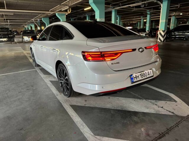 Белый Рено Другая, объемом двигателя 1.8 л и пробегом 30 тыс. км за 27500 $, фото 4 на Automoto.ua