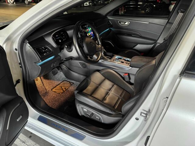 Белый Рено Другая, объемом двигателя 1.8 л и пробегом 30 тыс. км за 27500 $, фото 6 на Automoto.ua