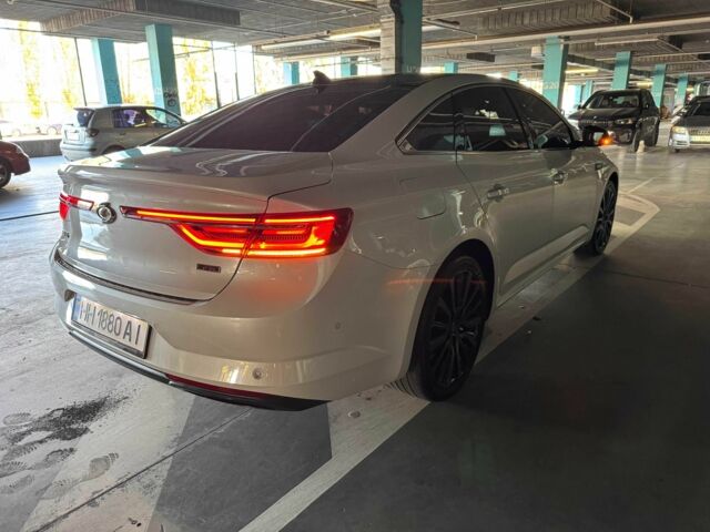 Белый Рено Другая, объемом двигателя 1.8 л и пробегом 30 тыс. км за 27500 $, фото 5 на Automoto.ua