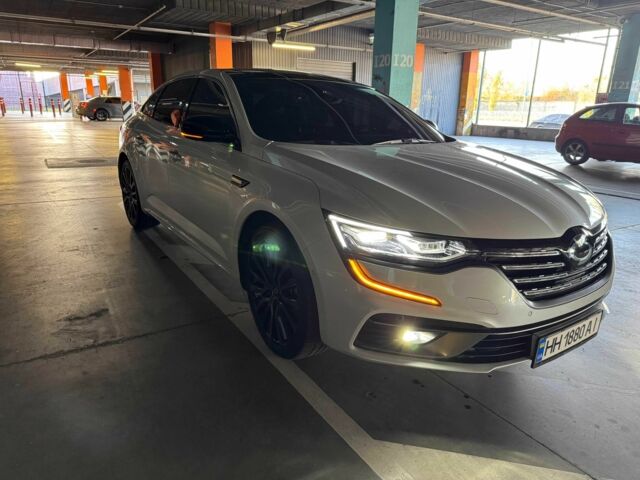 Белый Рено Другая, объемом двигателя 1.8 л и пробегом 30 тыс. км за 27500 $, фото 3 на Automoto.ua