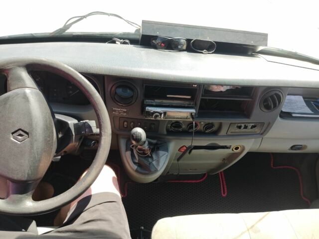 Белый Рено Другая, объемом двигателя 3 л и пробегом 800 тыс. км за 7350 $, фото 4 на Automoto.ua