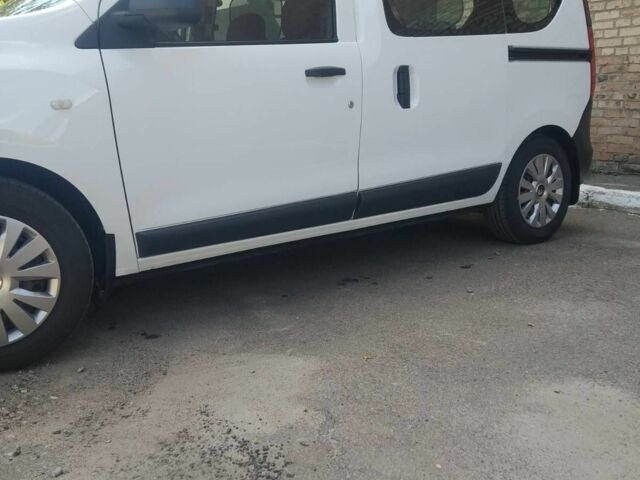 Белый Рено Другая, объемом двигателя 1.5 л и пробегом 300 тыс. км за 8500 $, фото 8 на Automoto.ua