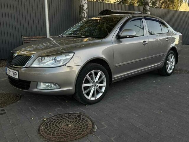 Бежевый Рено Другая, объемом двигателя 1.8 л и пробегом 262 тыс. км за 8200 $, фото 4 на Automoto.ua