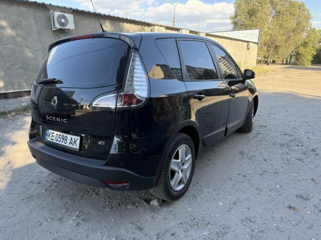 Черный Рено Другая, объемом двигателя 1.5 л и пробегом 200 тыс. км за 7500 $, фото 1 на Automoto.ua