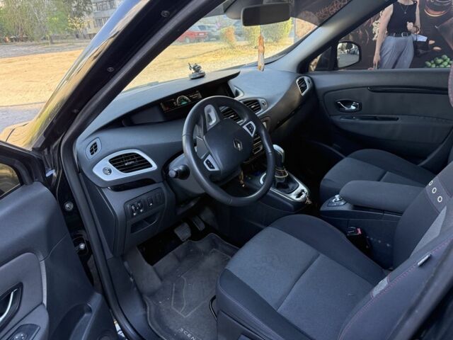 Черный Рено Другая, объемом двигателя 1.5 л и пробегом 200 тыс. км за 7500 $, фото 7 на Automoto.ua