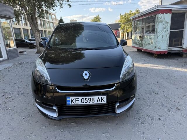 Черный Рено Другая, объемом двигателя 1.5 л и пробегом 200 тыс. км за 7500 $, фото 2 на Automoto.ua