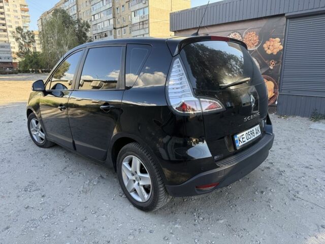 Черный Рено Другая, объемом двигателя 1.5 л и пробегом 200 тыс. км за 7500 $, фото 4 на Automoto.ua