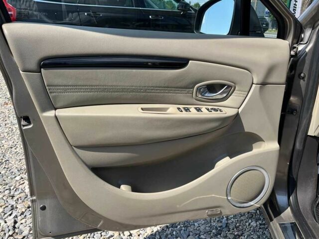 Коричневый Рено Другая, объемом двигателя 1.9 л и пробегом 353 тыс. км за 6500 $, фото 6 на Automoto.ua