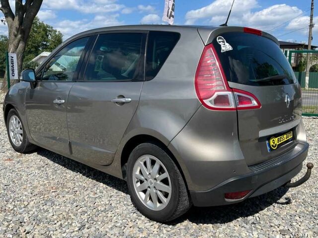 Коричневый Рено Другая, объемом двигателя 1.9 л и пробегом 353 тыс. км за 6500 $, фото 3 на Automoto.ua