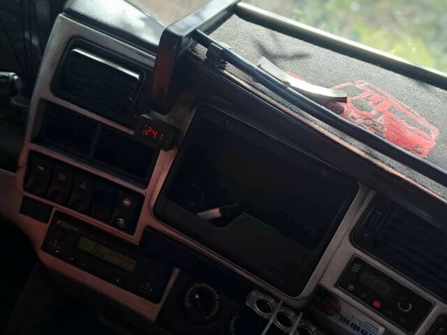 Рено Другая, объемом двигателя 0 л и пробегом 0 тыс. км за 8200 $, фото 9 на Automoto.ua