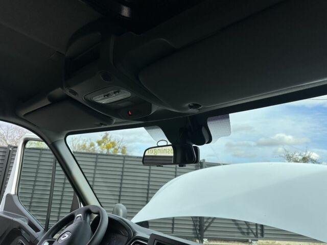 Рено Другая, объемом двигателя 0 л и пробегом 0 тыс. км за 18999 $, фото 16 на Automoto.ua