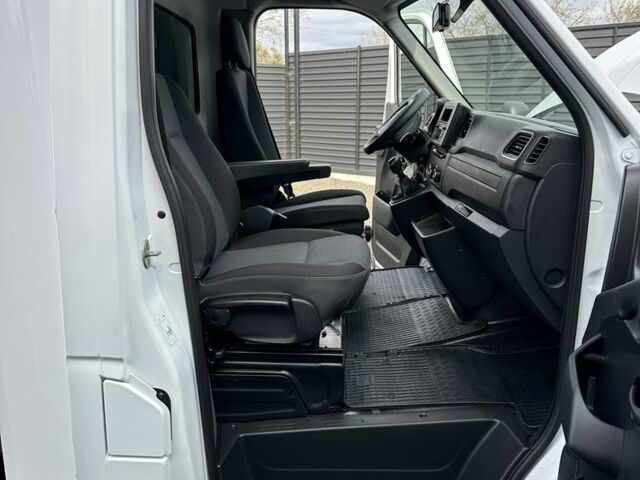 Рено Другая, объемом двигателя 0 л и пробегом 0 тыс. км за 18999 $, фото 11 на Automoto.ua