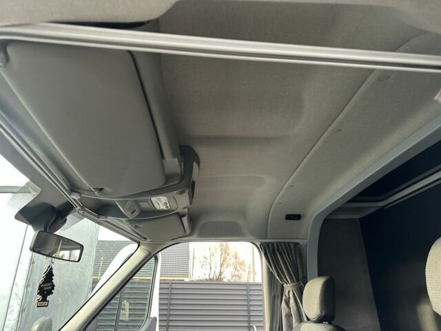 Рено Другая, объемом двигателя 0 л и пробегом 0 тыс. км за 19900 $, фото 12 на Automoto.ua