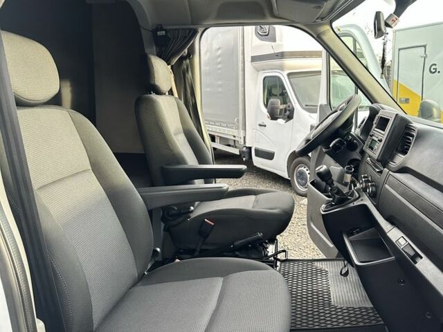 Рено Другая, объемом двигателя 0 л и пробегом 0 тыс. км за 19900 $, фото 16 на Automoto.ua