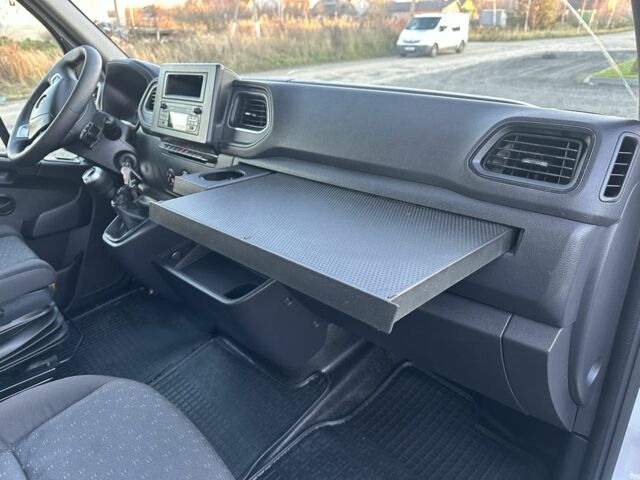 Рено Другая, объемом двигателя 0 л и пробегом 0 тыс. км за 20600 $, фото 12 на Automoto.ua