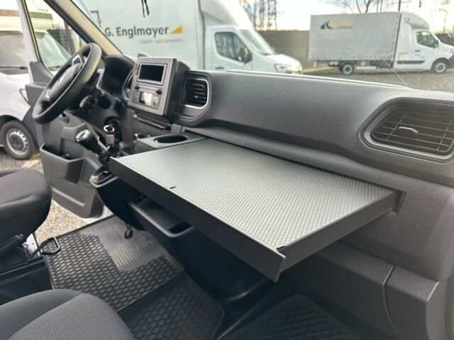 Рено Другая, объемом двигателя 0 л и пробегом 0 тыс. км за 19900 $, фото 18 на Automoto.ua