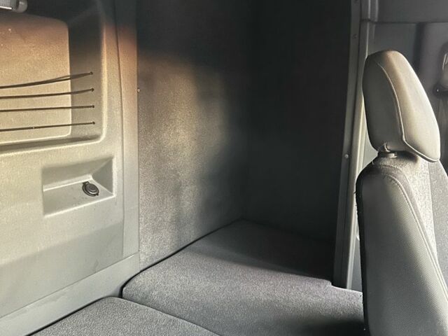 Рено Другая, объемом двигателя 0 л и пробегом 0 тыс. км за 20600 $, фото 21 на Automoto.ua