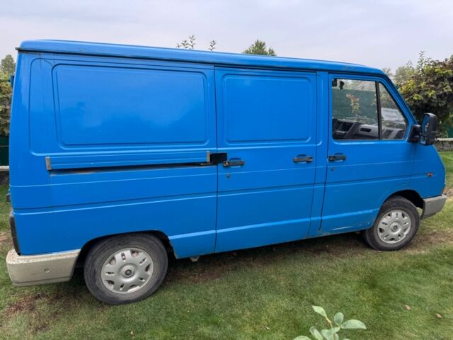 Рено Другая, объемом двигателя 0 л и пробегом 0 тыс. км за 3500 $, фото 10 на Automoto.ua