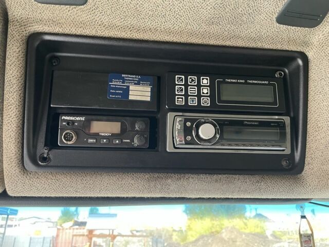 Рено Другая, объемом двигателя 9.8 л и пробегом 0 тыс. км за 10100 $, фото 6 на Automoto.ua