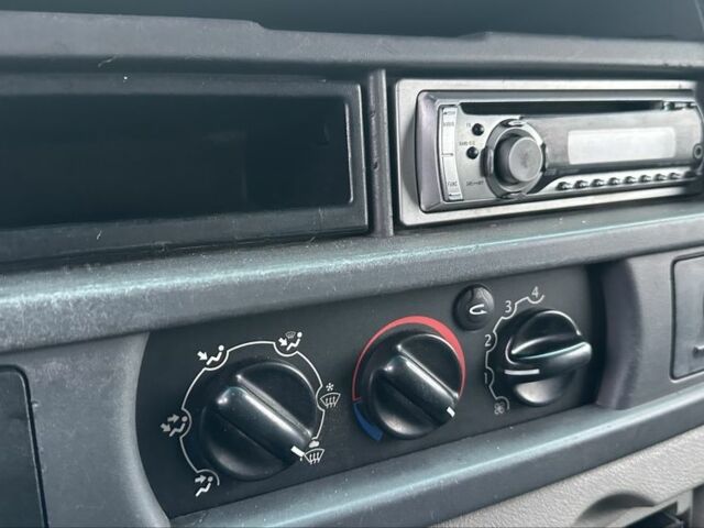 Рено Інша, об'ємом двигуна 0 л та пробігом 0 тис. км за 5500 $, фото 10 на Automoto.ua