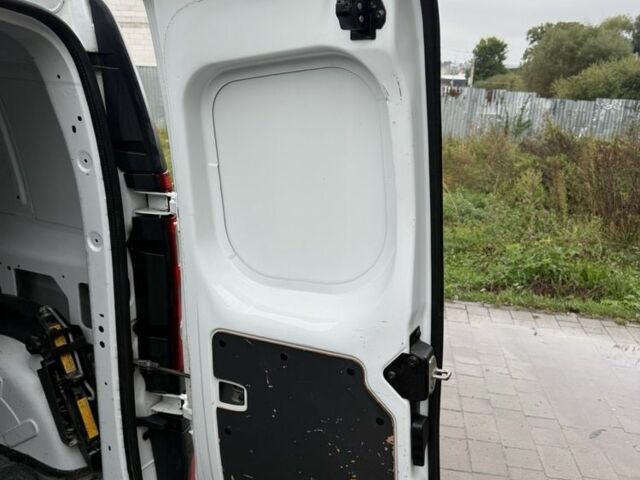 Рено Другая, объемом двигателя 0 л и пробегом 0 тыс. км за 5400 $, фото 12 на Automoto.ua