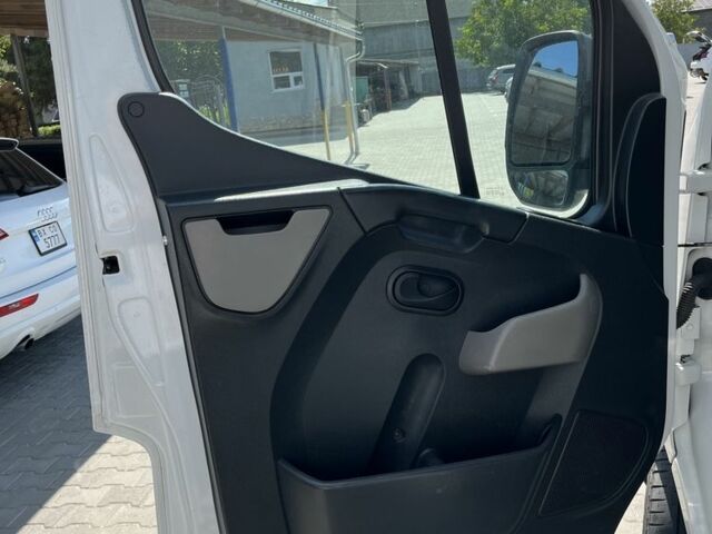 Рено Другая, объемом двигателя 0 л и пробегом 0 тыс. км за 13300 $, фото 13 на Automoto.ua