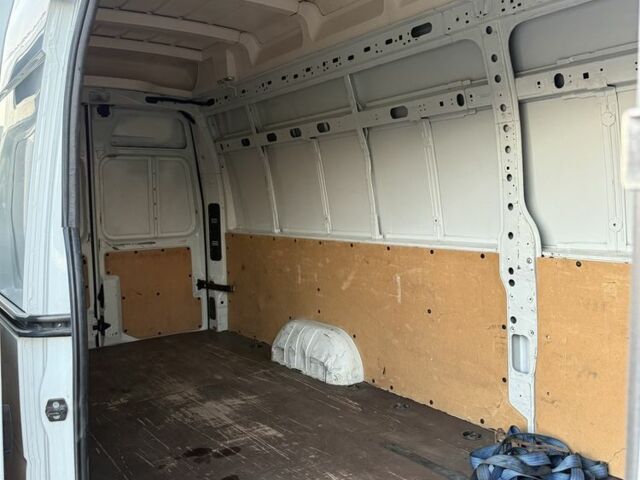 Рено Інша, об'ємом двигуна 0 л та пробігом 0 тис. км за 14000 $, фото 7 на Automoto.ua