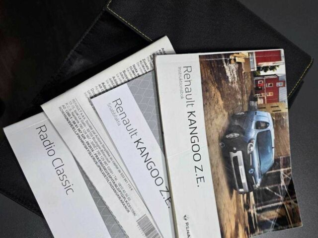 Рено Другая, объемом двигателя 0 л и пробегом 0 тыс. км за 12400 $, фото 6 на Automoto.ua