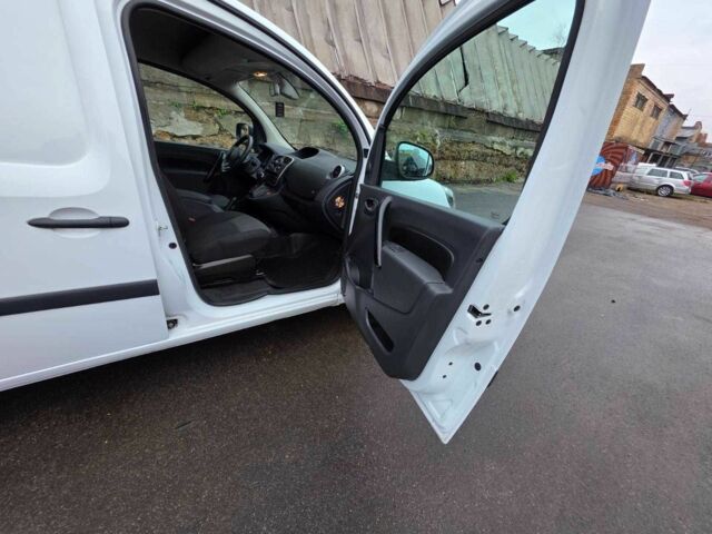 Рено Другая, объемом двигателя 0 л и пробегом 0 тыс. км за 12400 $, фото 19 на Automoto.ua