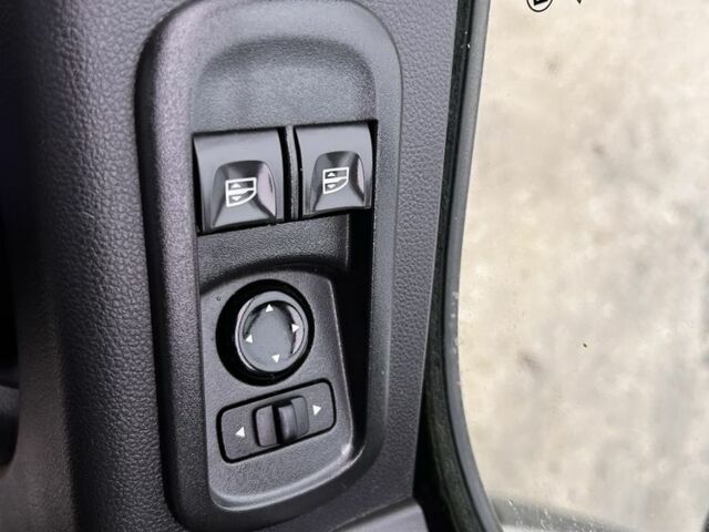 Рено Другая, объемом двигателя 0 л и пробегом 0 тыс. км за 18900 $, фото 7 на Automoto.ua