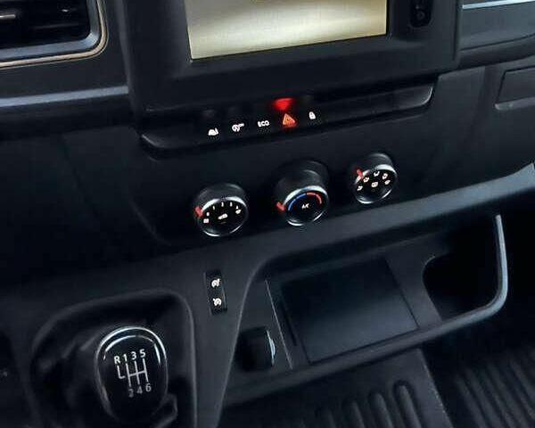 Рено Другая, объемом двигателя 0 л и пробегом 0 тыс. км за 21900 $, фото 13 на Automoto.ua