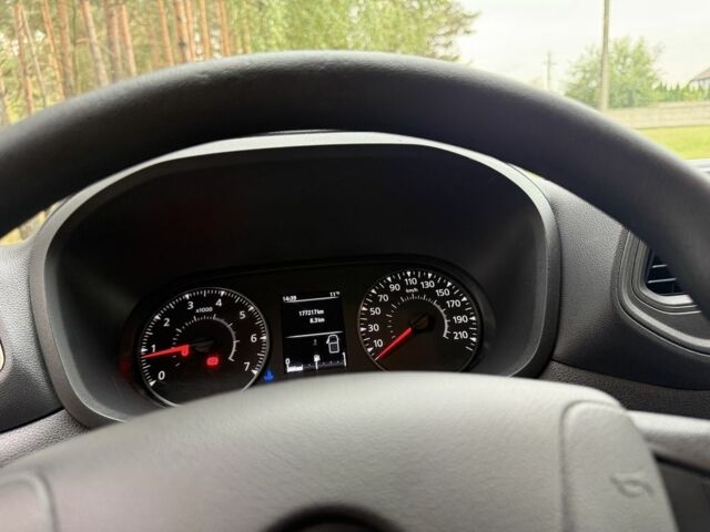 Рено Інша, об'ємом двигуна 0 л та пробігом 0 тис. км за 18300 $, фото 3 на Automoto.ua