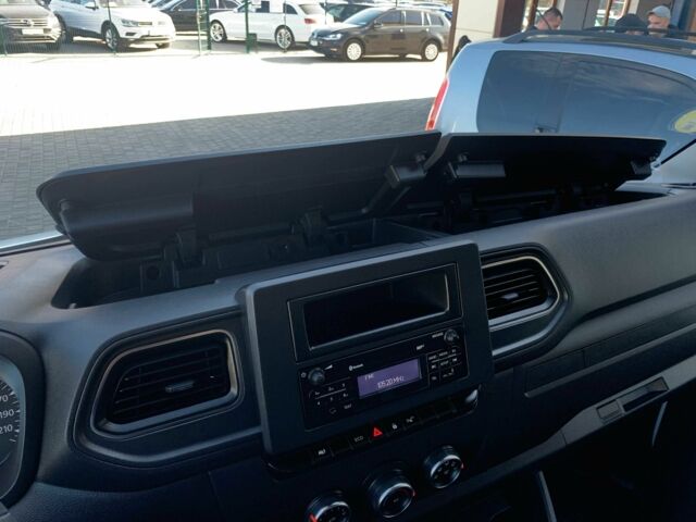 Рено Другая, объемом двигателя 0 л и пробегом 0 тыс. км за 19999 $, фото 18 на Automoto.ua