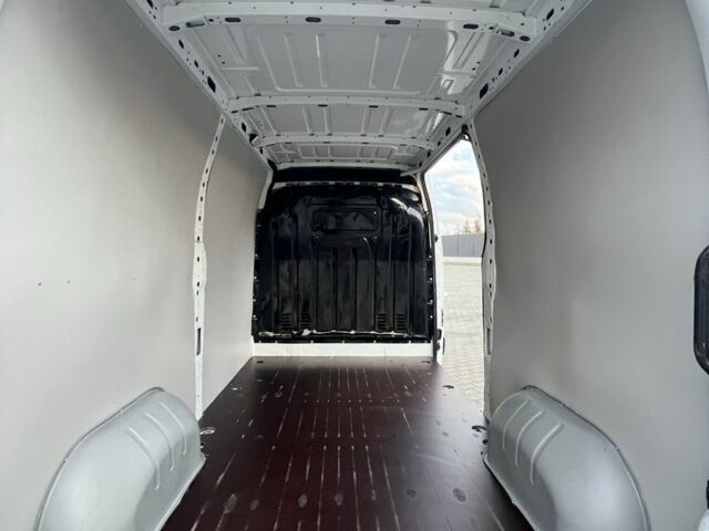 Рено Другая, объемом двигателя 0 л и пробегом 0 тыс. км за 18555 $, фото 5 на Automoto.ua