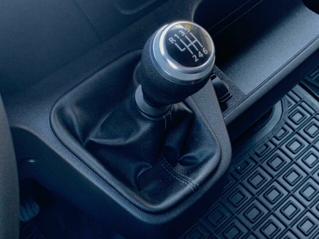 Рено Другая, объемом двигателя 0 л и пробегом 0 тыс. км за 19999 $, фото 16 на Automoto.ua