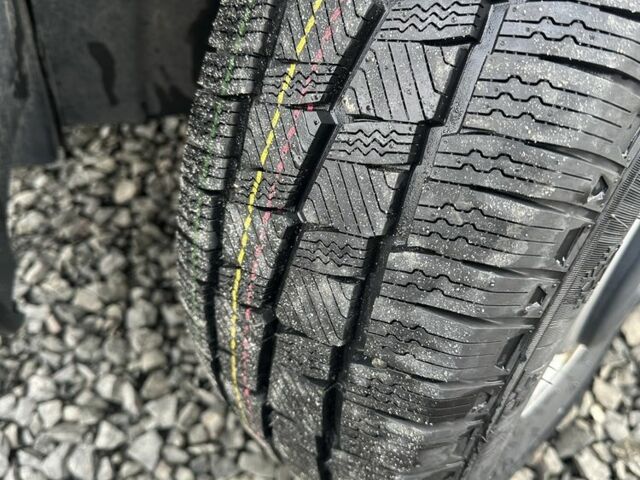 Рено Інша, об'ємом двигуна 0 л та пробігом 0 тис. км за 18900 $, фото 7 на Automoto.ua