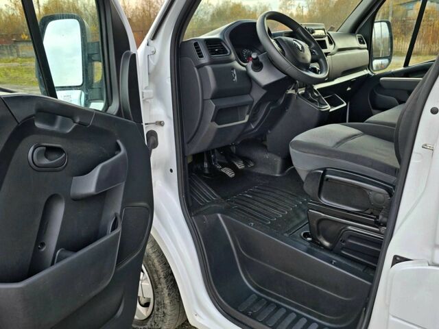 Рено Інша, об'ємом двигуна 0 л та пробігом 0 тис. км за 17700 $, фото 8 на Automoto.ua