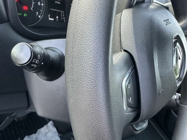 Рено Другая, объемом двигателя 0 л и пробегом 0 тыс. км за 21200 $, фото 17 на Automoto.ua