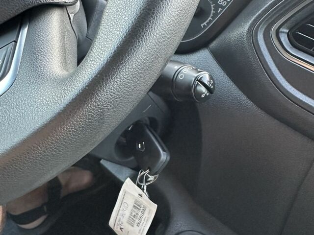 Рено Другая, объемом двигателя 0 л и пробегом 0 тыс. км за 21200 $, фото 11 на Automoto.ua