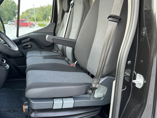 Рено Другая, объемом двигателя 0 л и пробегом 0 тыс. км за 21200 $, фото 14 на Automoto.ua