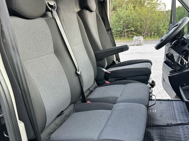 Рено Другая, объемом двигателя 0 л и пробегом 0 тыс. км за 21200 $, фото 20 на Automoto.ua