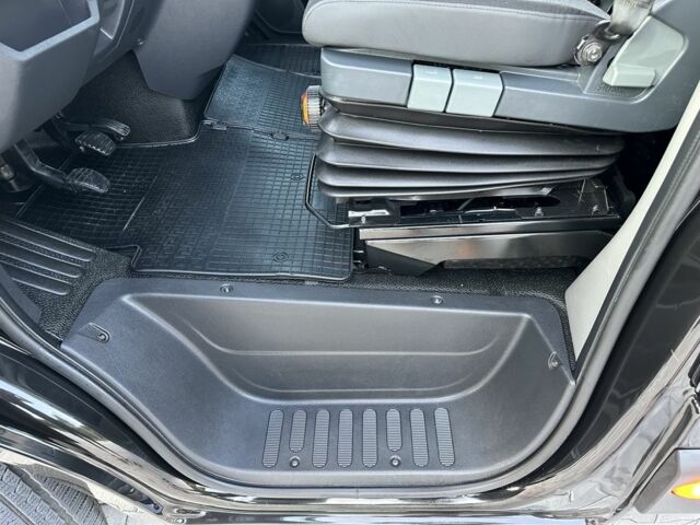 Рено Другая, объемом двигателя 0 л и пробегом 0 тыс. км за 21200 $, фото 18 на Automoto.ua