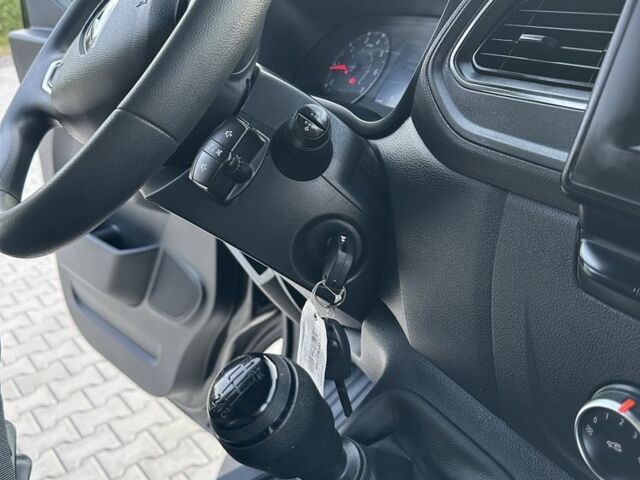 Рено Другая, объемом двигателя 0 л и пробегом 0 тыс. км за 21200 $, фото 22 на Automoto.ua