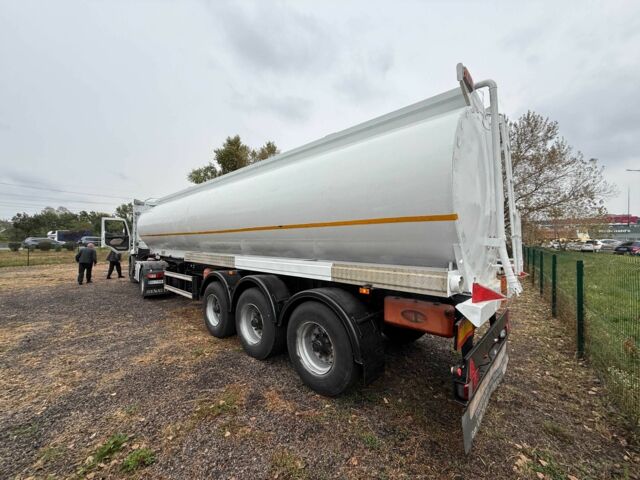 Рено Другая, объемом двигателя 0 л и пробегом 0 тыс. км за 45000 $, фото 7 на Automoto.ua