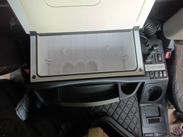 Рено Інша, об'ємом двигуна 6 л та пробігом 0 тис. км за 14999 $, фото 6 на Automoto.ua