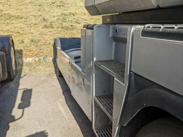 Рено Другая, объемом двигателя 2.3 л и пробегом 0 тыс. км за 6900 $, фото 12 на Automoto.ua