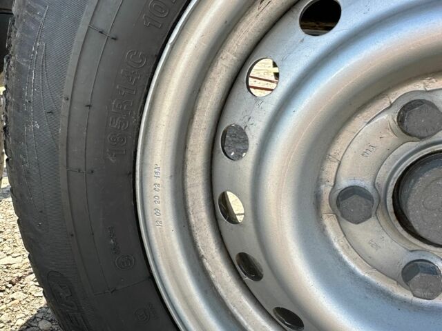 Рено Інша, об'ємом двигуна 2.3 л та пробігом 0 тис. км за 17000 $, фото 8 на Automoto.ua