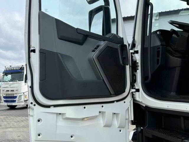 Рено Другая, объемом двигателя 2.3 л и пробегом 0 тыс. км за 25700 $, фото 14 на Automoto.ua